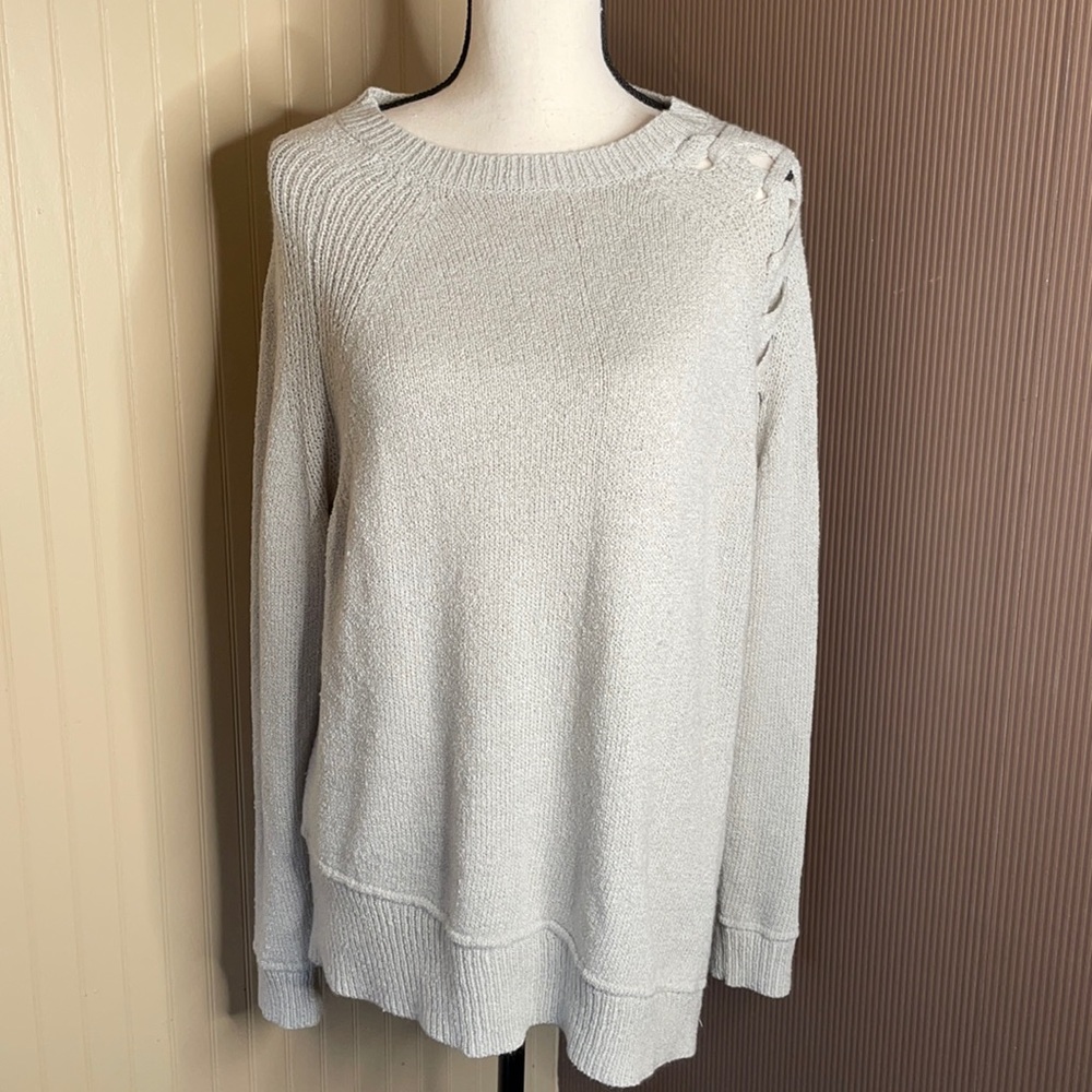 Lush Gray Sweater Size Medium Side Split - image 1